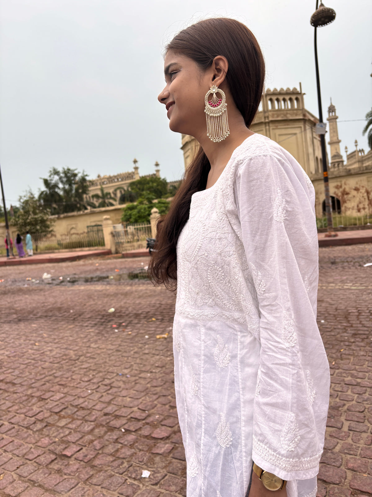 Saaya White Bakhiya Paisley Top
